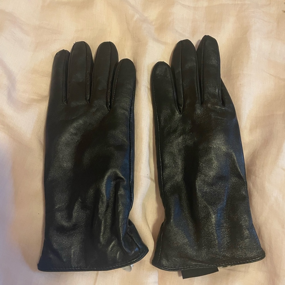Black leather gloves